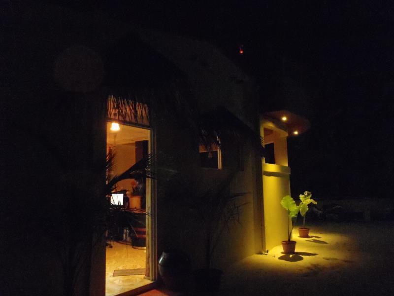 Shadow Palm Hotel Maafushi Buitenkant foto