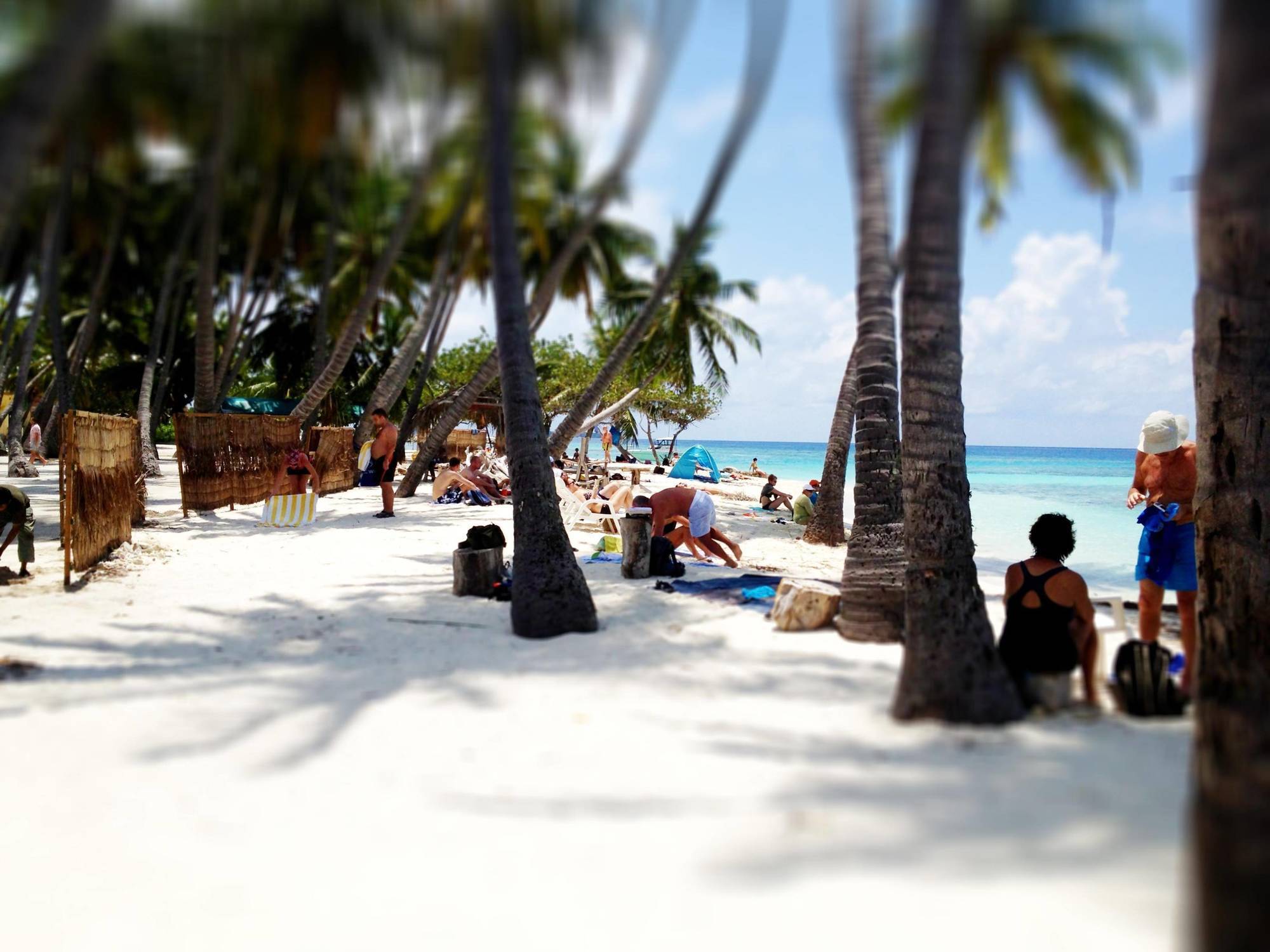 Shadow Palm Hotel Maafushi Buitenkant foto